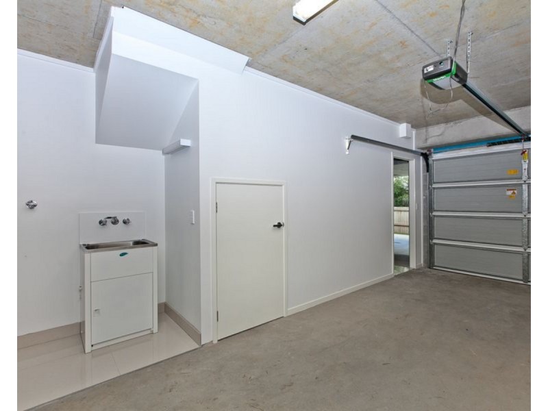 2/23 Grasspan Street, Zillmere QLD 4034