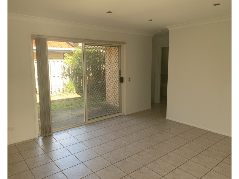 33 Orchid Crescent, Fitzgibbon QLD 4018