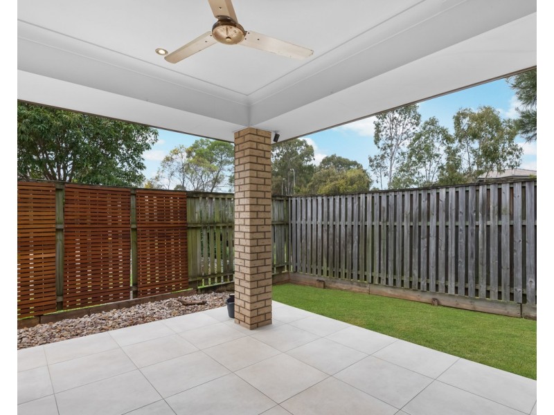 11 Blue Mountains Crescent, Fitzgibbon QLD 4018