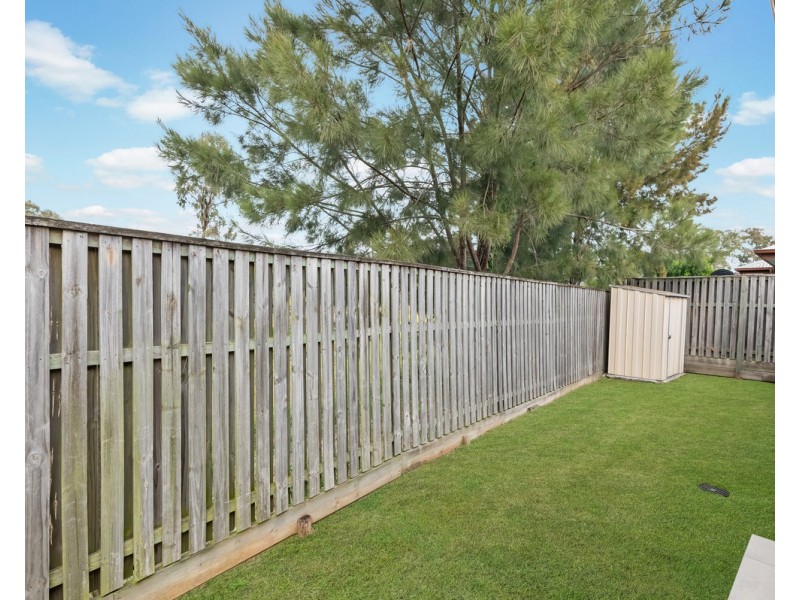 11 Blue Mountains Crescent, Fitzgibbon QLD 4018