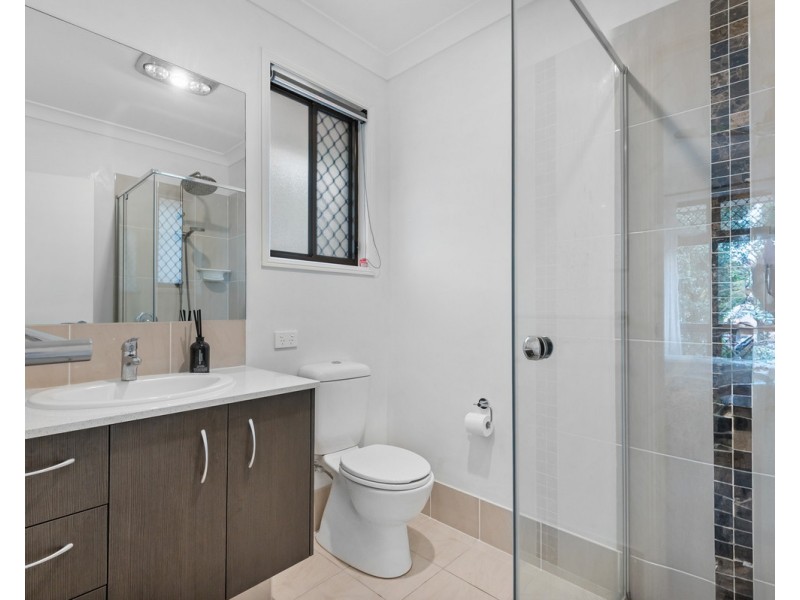 11 Blue Mountains Crescent, Fitzgibbon QLD 4018