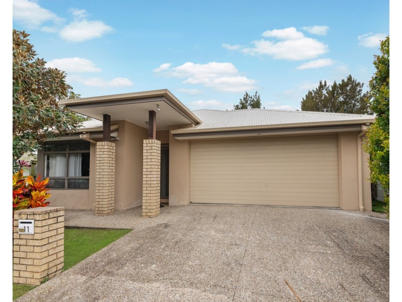 11 Blue Mountains Crescent, Fitzgibbon QLD 4018