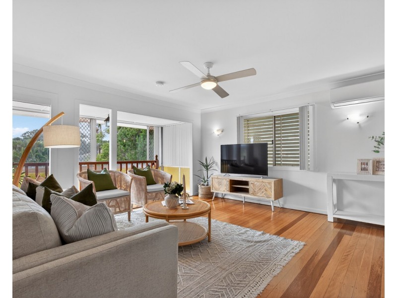 16 Kaiyar Street, Chermside West QLD 4032