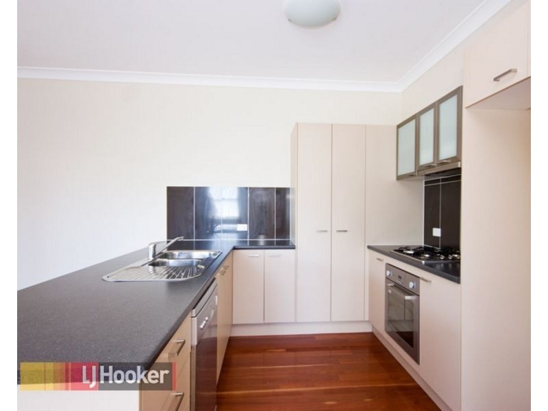 2/24 Latham Street, Chermside QLD 4032