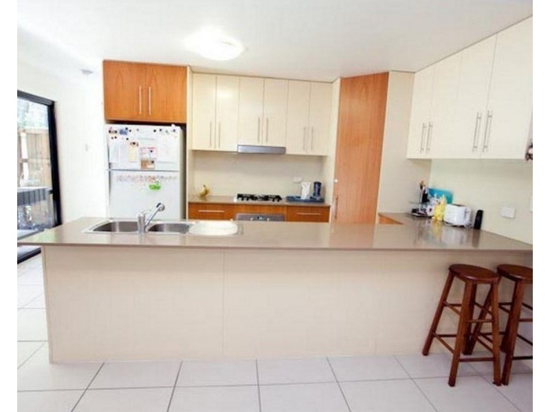 4/15 Curwen Terrace, Chermside QLD 4032