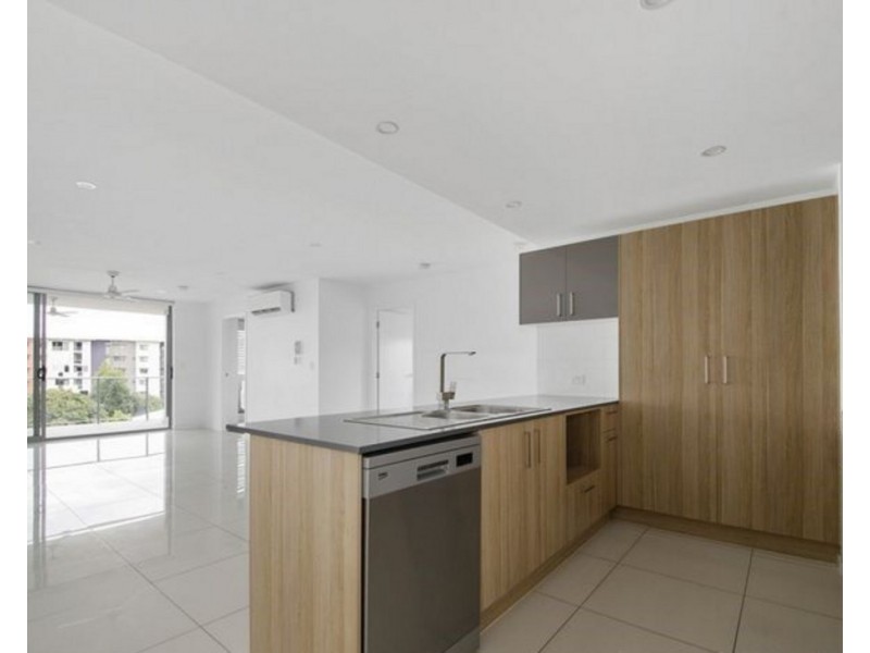 27/26-28 Western Avenue, Chermside QLD 4032