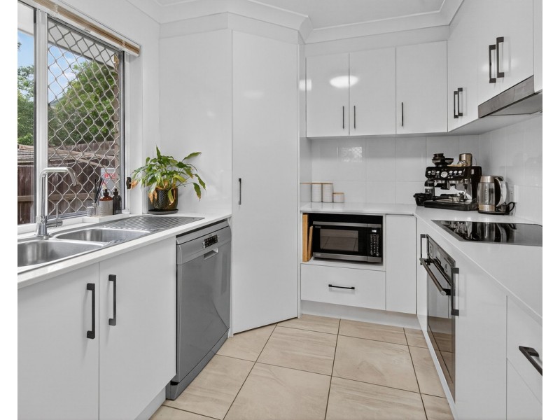 49/11 Emerald Place, Bridgeman Downs QLD 4035