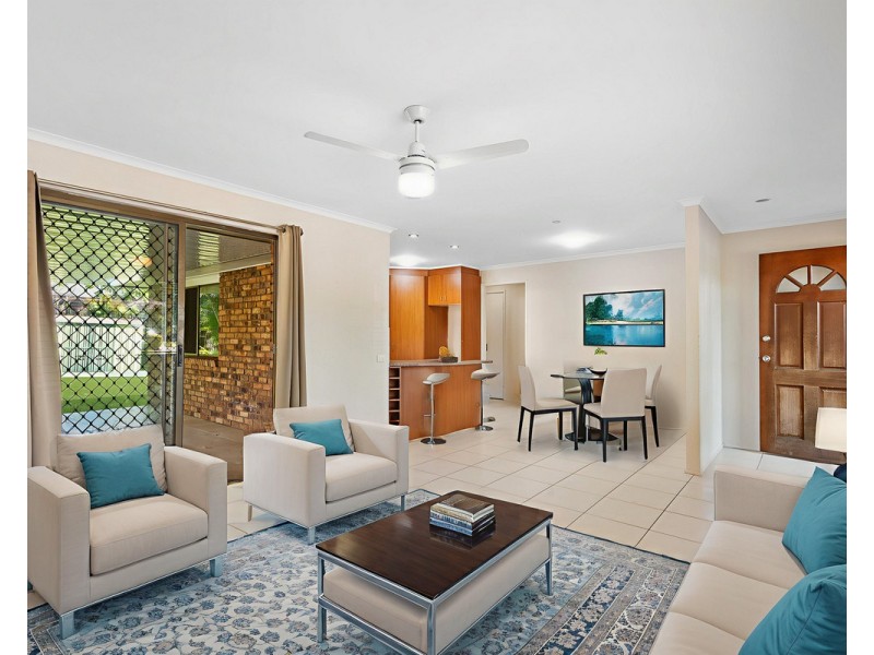 25 Oleron Terrace, Petrie QLD 4502