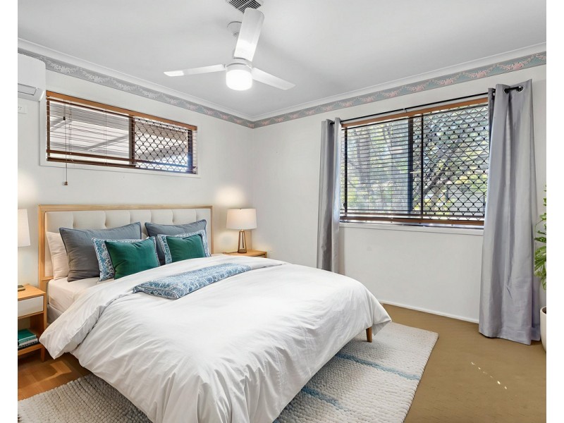 25 Oleron Terrace, Petrie QLD 4502