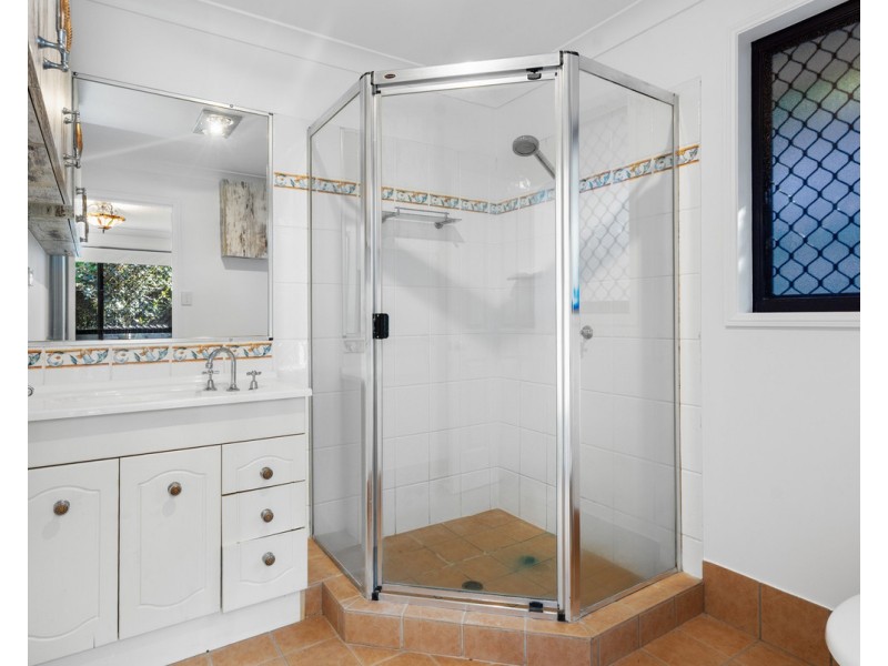 12 Altissimo Court, Eatons Hill QLD 4037