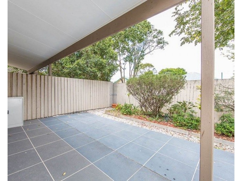 2/11 Buruda Street, Chermside QLD 4032