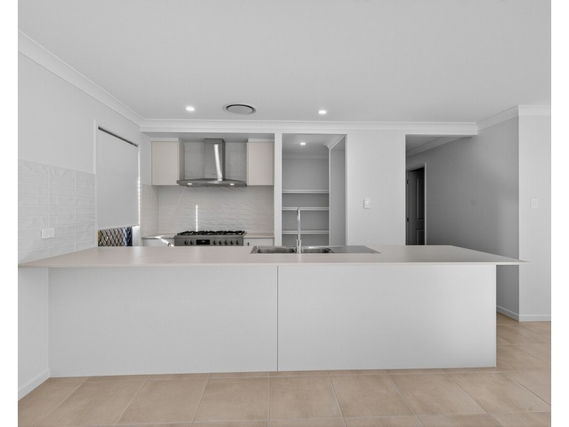 22 Varis Street, Morayfield QLD 4506