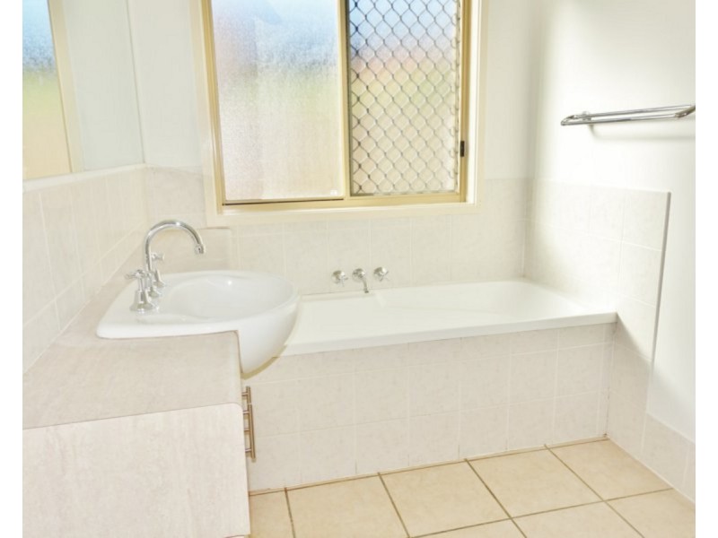 3 Violet Close, Fitzgibbon QLD 4018
