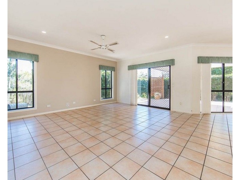 38 Voyager Circuit, Bridgeman Downs QLD 4035