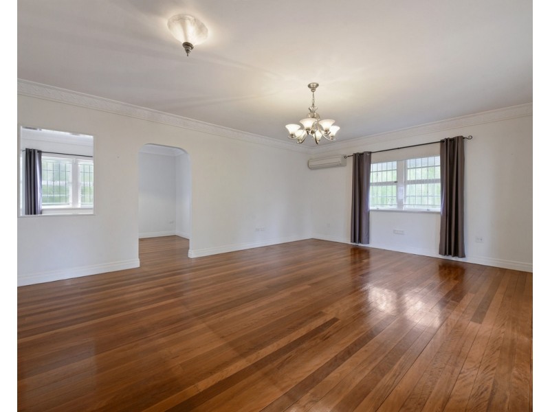19 Fontayne Street, Aspley QLD 4034