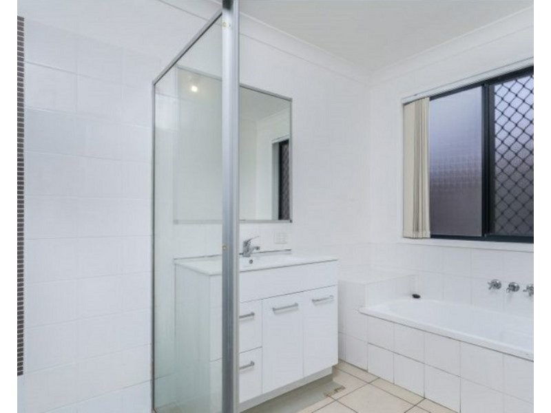 28 Diamond Avenue, Kallangur QLD 4503
