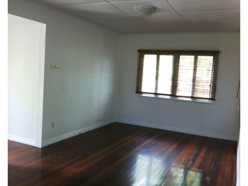 31 Esdale Street, Wavell Heights QLD 4012