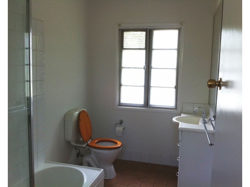 31 Esdale Street, Wavell Heights QLD 4012