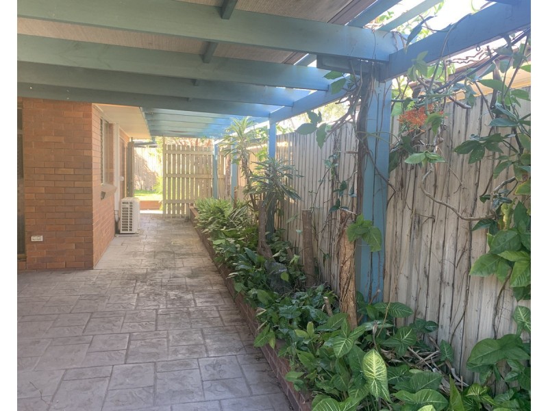 1 Rosa Crescent, Bracken Ridge QLD 4017