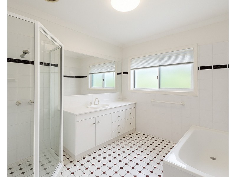54 Denver Road, Carseldine QLD 4034