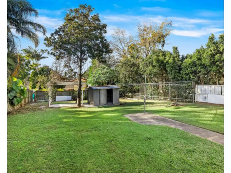 24 Beau Vista Street, Geebung QLD 4034