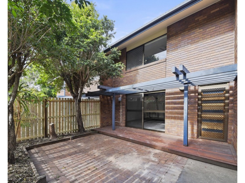 2/11 Balcara Avenue, Carseldine QLD 4034