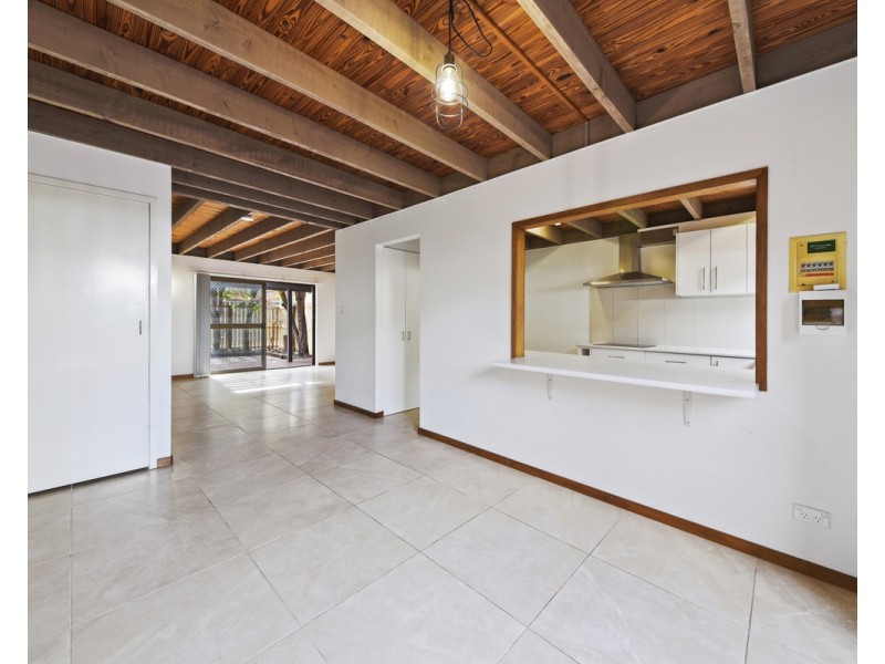 2/11 Balcara Avenue, Carseldine QLD 4034