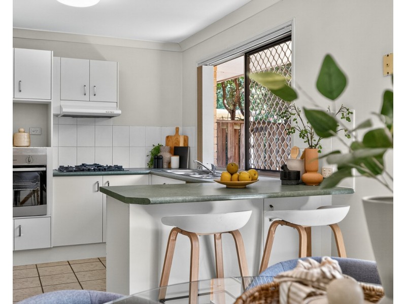 10/5 Hibiscus Circuit, Fitzgibbon QLD 4018