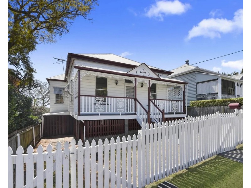 25 Stopford Street, Wooloowin QLD 4030