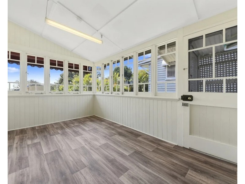 25 Stopford Street, Wooloowin QLD 4030