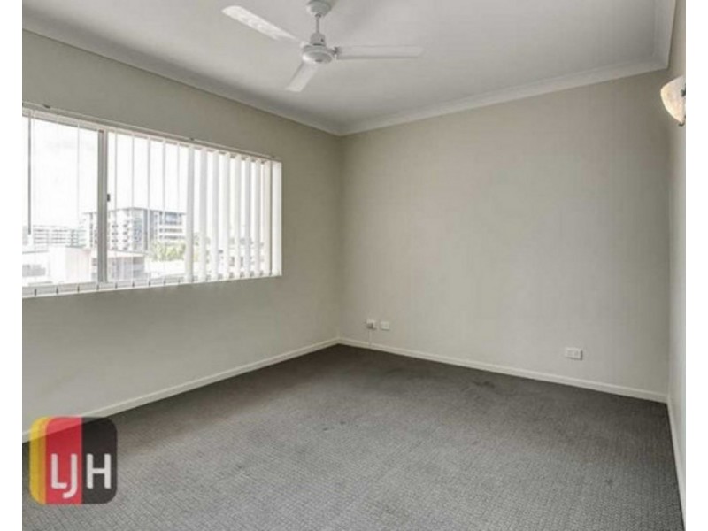 8/491 Hamilton Road, Chermside QLD 4032