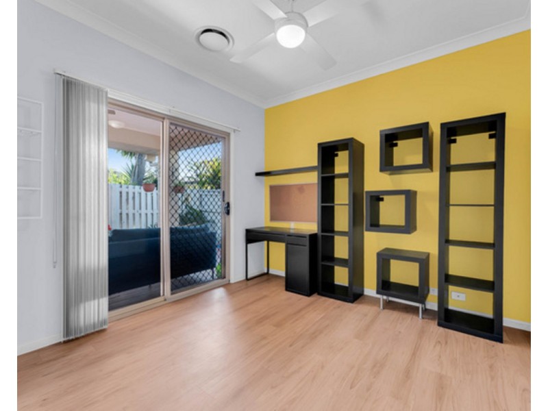 61 Petrie Crescent, Aspley QLD 4034