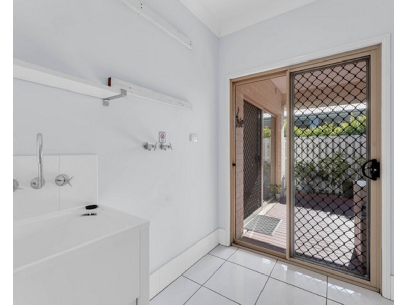 61 Petrie Crescent, Aspley QLD 4034