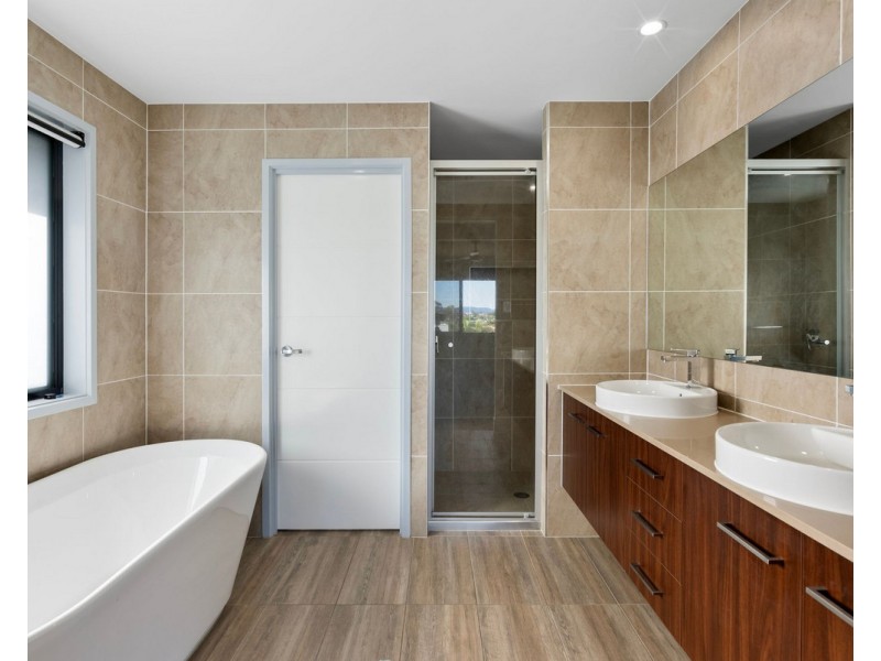 215 Kirby Road, Aspley QLD 4034