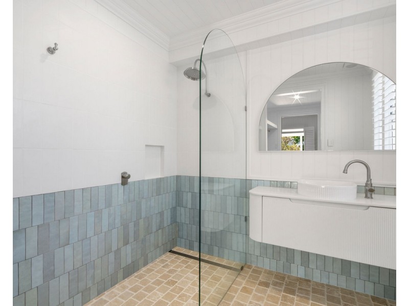 73 Gilbert Road, Lutwyche QLD 4030