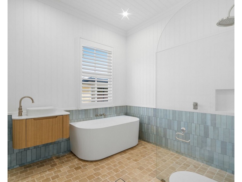 73 Gilbert Road, Lutwyche QLD 4030