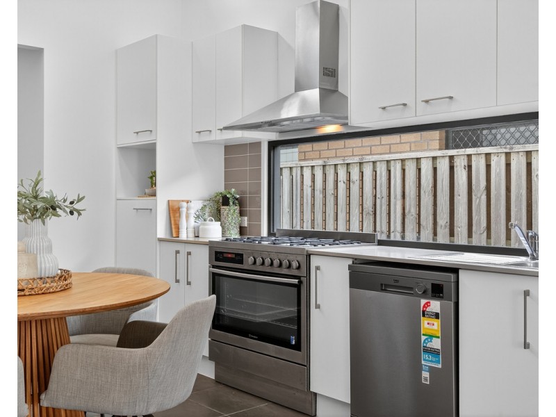 4 Kimberly Park Way, Fitzgibbon QLD 4018