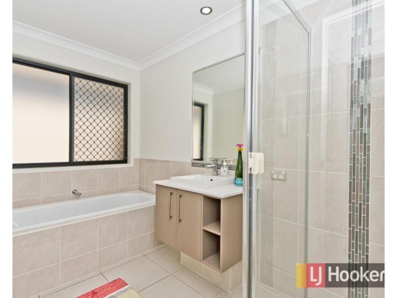 33 Kondalilla Place, Fitzgibbon QLD 4018