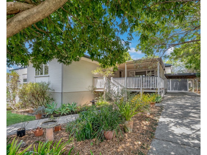 4 Kaiyar Street, Chermside West QLD 4032