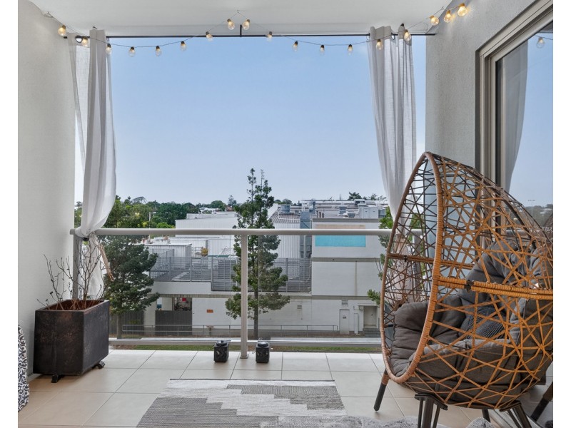 2304/19 Playfield Street, Chermside QLD 4032