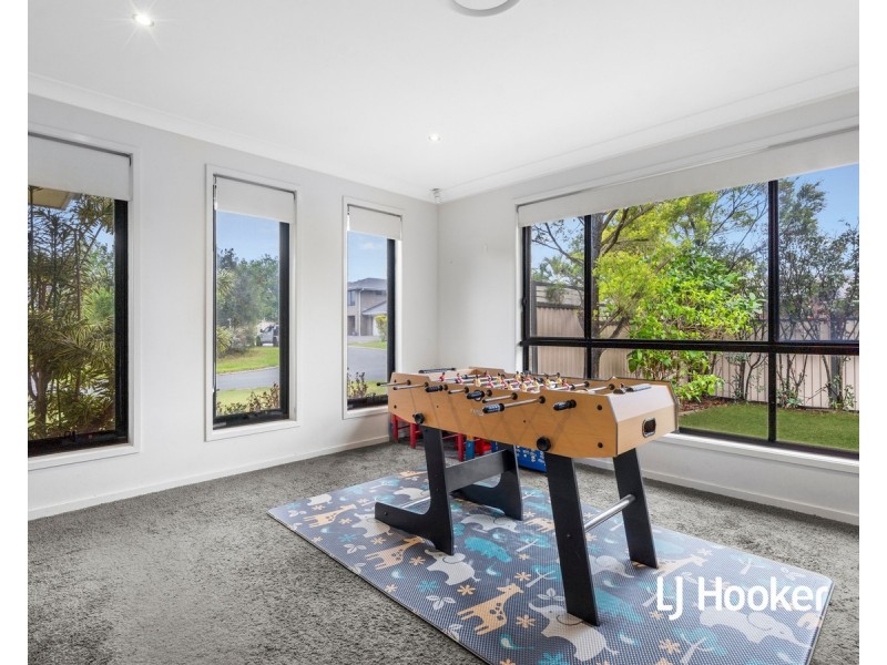 27 Pressland Street, Carseldine QLD 4034