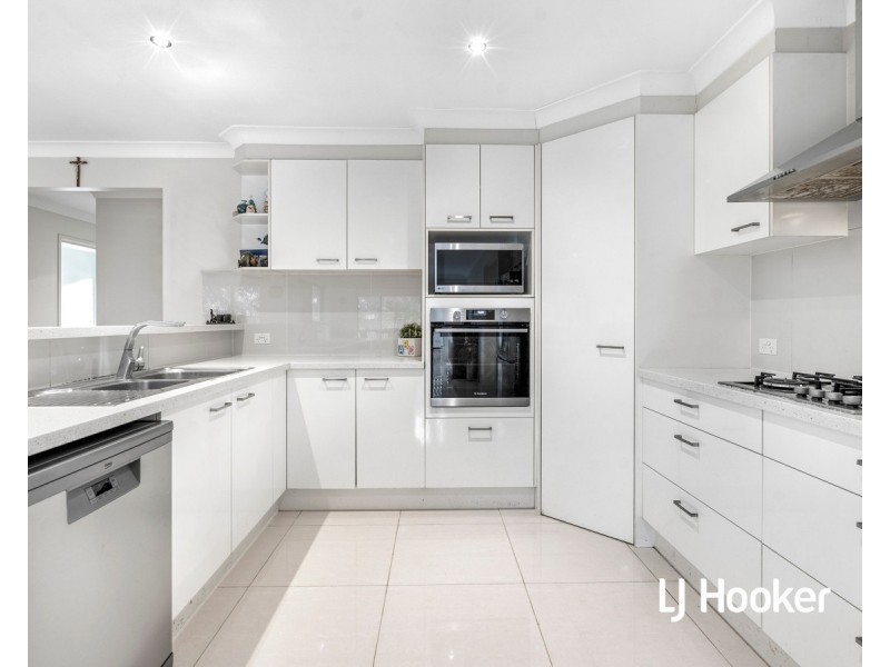 27 Pressland Street, Carseldine QLD 4034