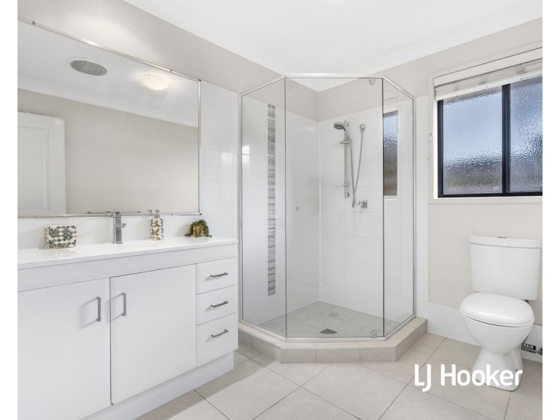 27 Pressland Street, Carseldine QLD 4034