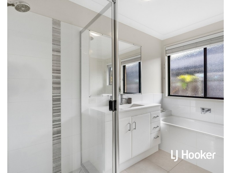 27 Pressland Street, Carseldine QLD 4034