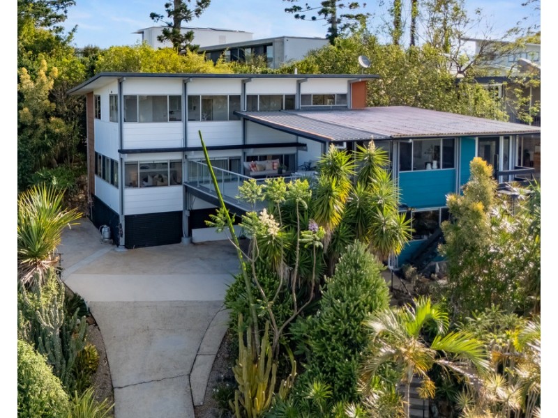 8 Koolewong Street, Stafford Heights QLD 4053