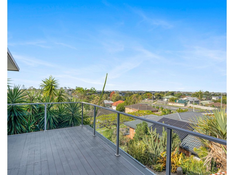 8 Koolewong Street, Stafford Heights QLD 4053