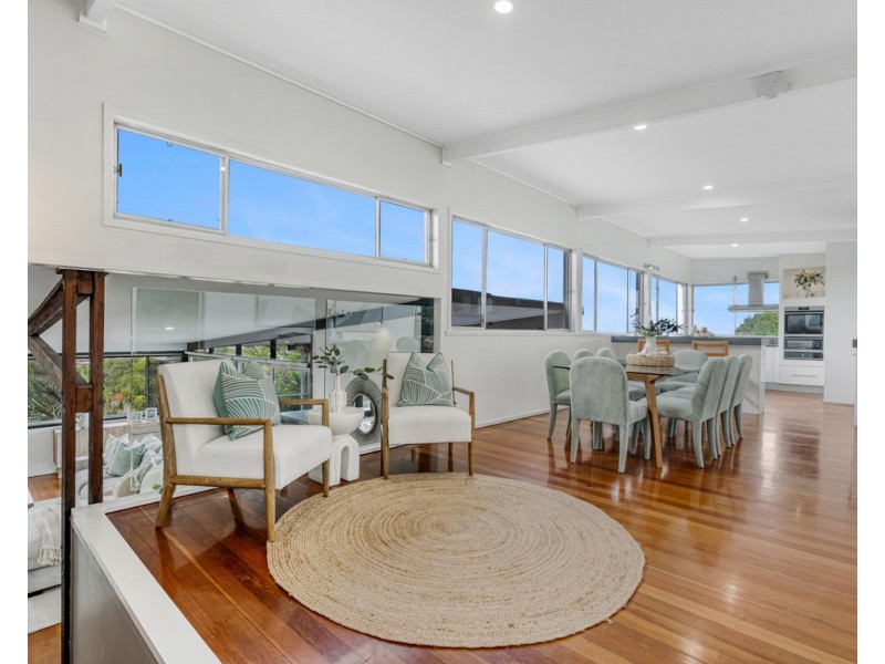 8 Koolewong Street, Stafford Heights QLD 4053