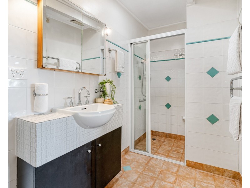 8 Koolewong Street, Stafford Heights QLD 4053