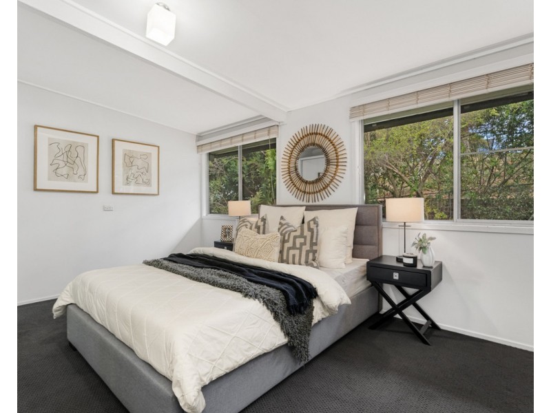 8 Koolewong Street, Stafford Heights QLD 4053