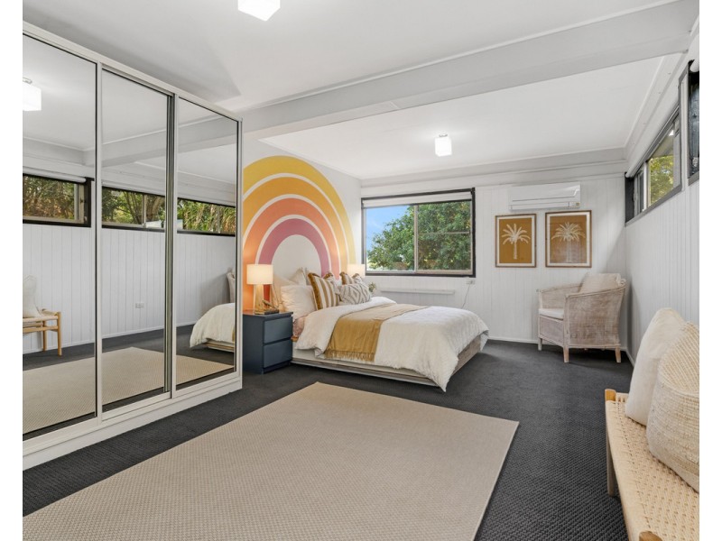 8 Koolewong Street, Stafford Heights QLD 4053